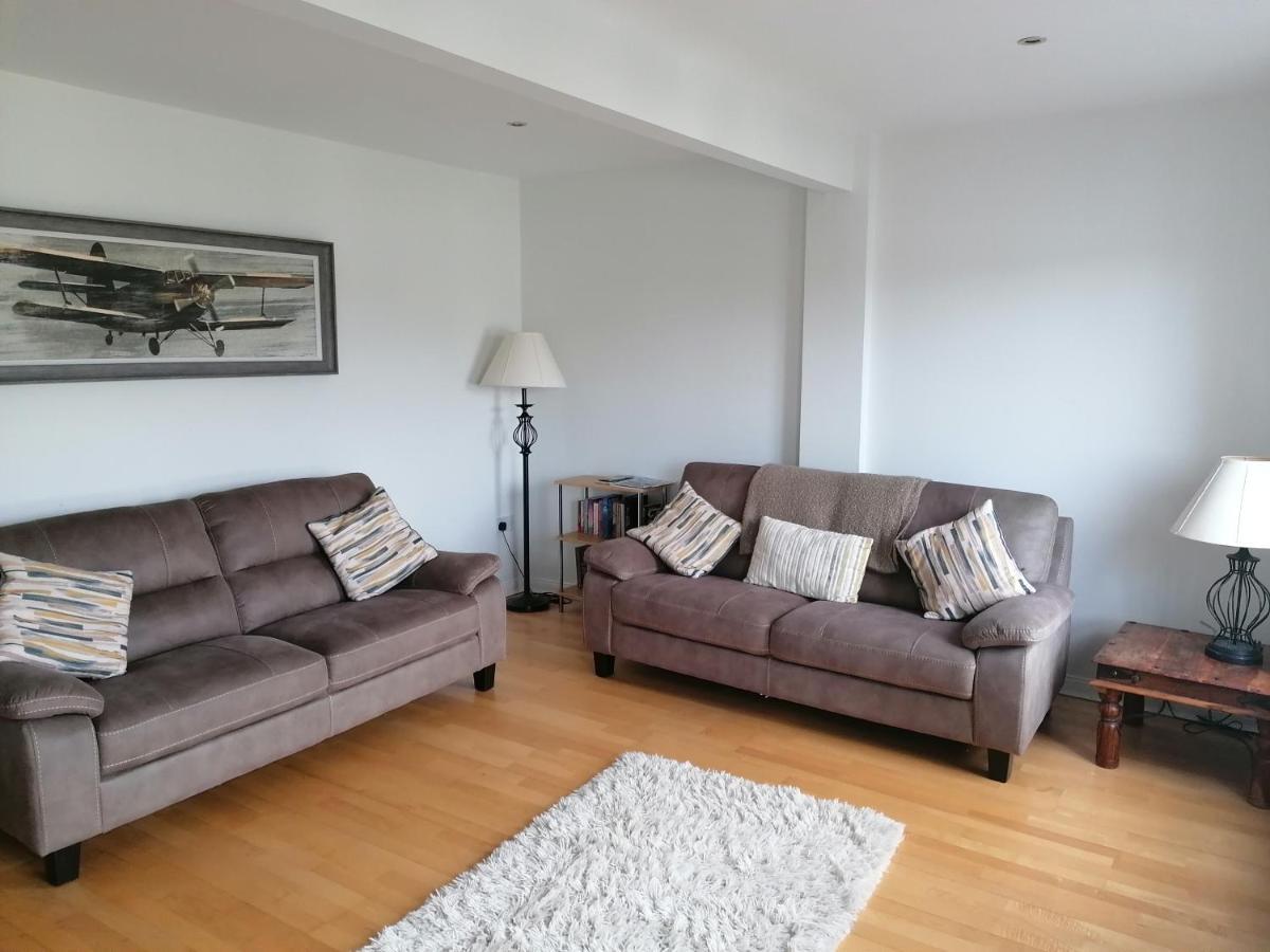 4 Clifden Court 아파트 외부 사진